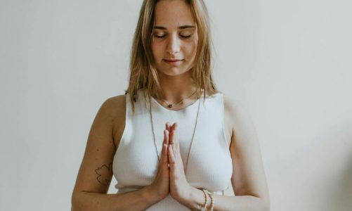Udforsk fordelene ved meditation