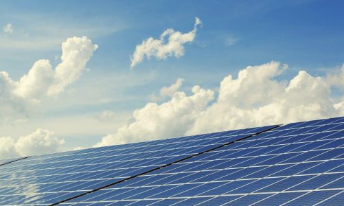 Opdag de mangesidige fordele ved solceller på taget